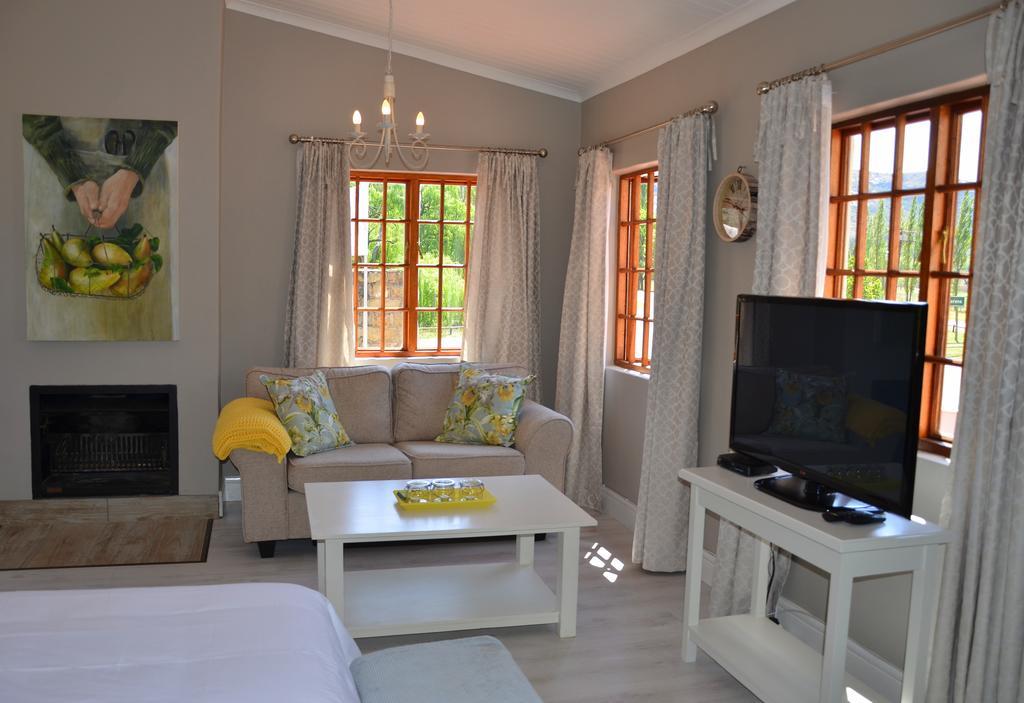By The Way Guesthouse Clarens Room photo