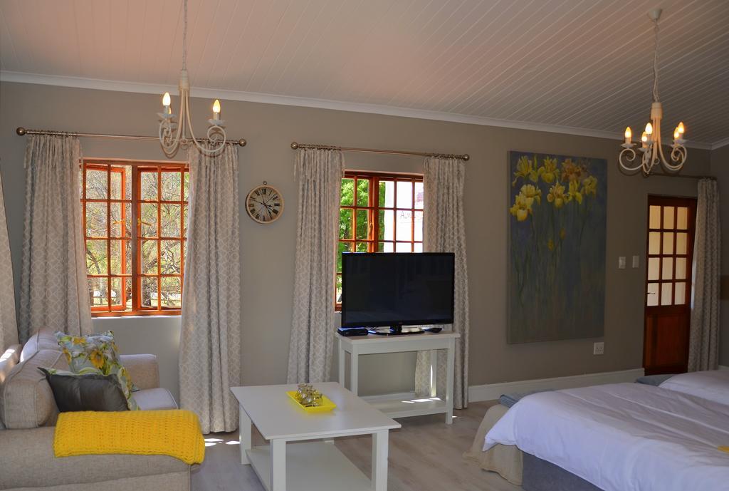 By The Way Guesthouse Clarens Room photo